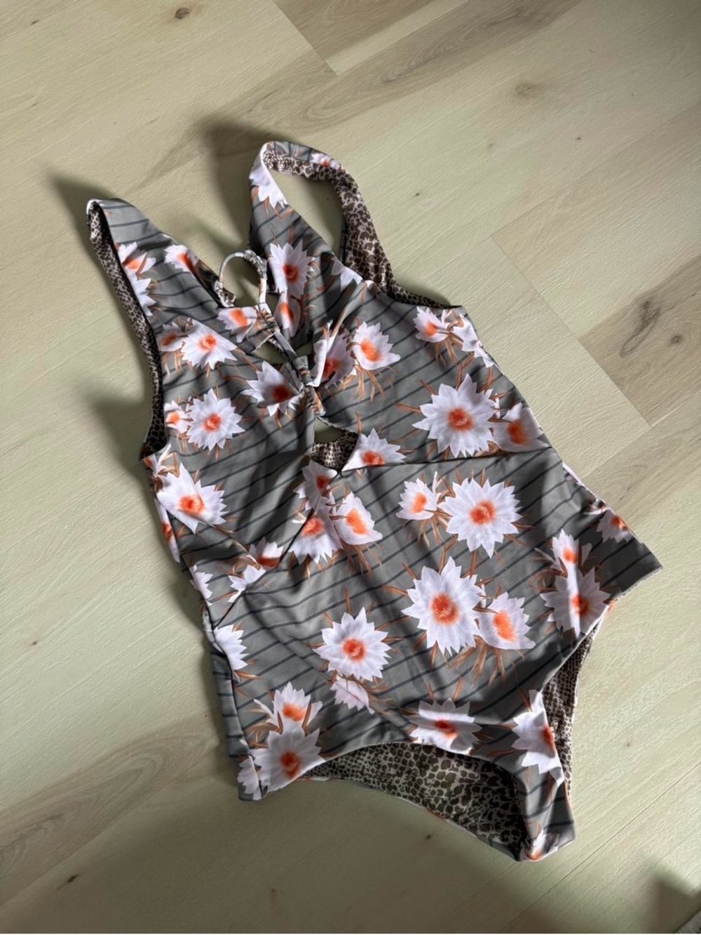 Acacia one piece bekini